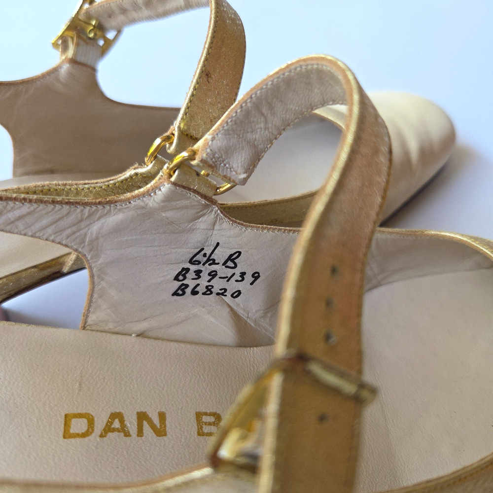 Vintage 60s Gold Kitten Heels Size 6.5 Strappy Dan Berk Joseph Magnin Retro - Picture 6 of 8